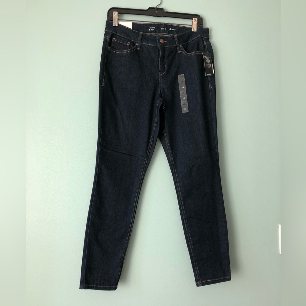 NWT - Crown & Ivy Skinny Jean